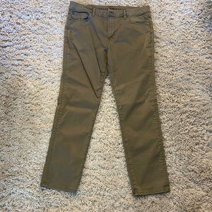 American Eagle Mens Khakis